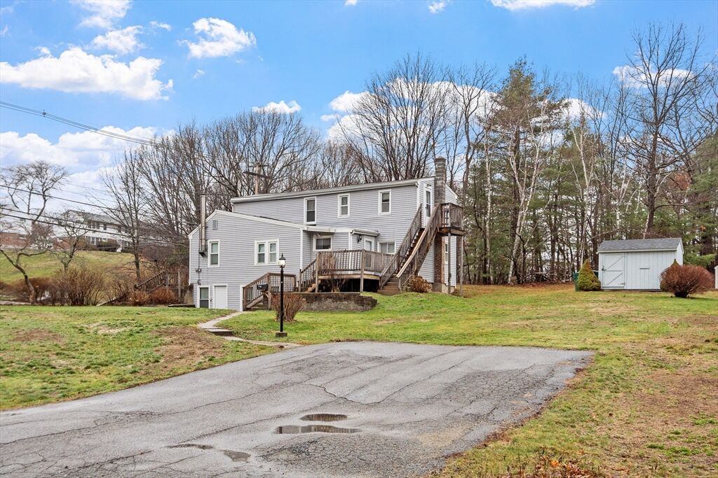 Property Photo:  160 Wanoosnoc Rd  MA 01420 