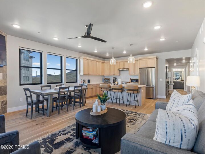 Property Photo: 1166 W Helling Circle 104 UT 84032