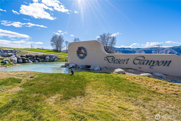 Property Photo:  123  Red Hawk Drive  WA 98843 