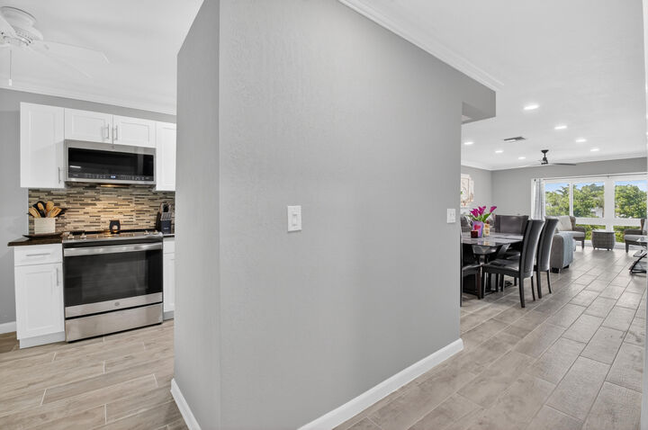 Property Photo:  13767 Flora Place F  FL 33484 