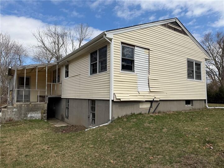 Property Photo:  21 Nichols Lane  RI 02891 