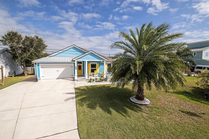 Property Photo: 6056 Costanero Rd FL 32080