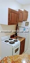 Property Photo:  1909 Pierce St 2  FL 33020 