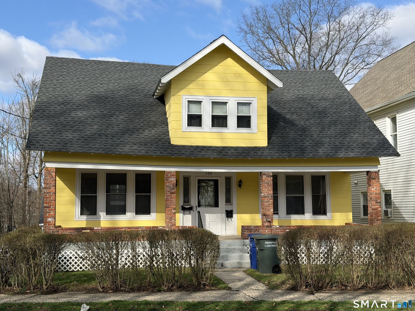 Property Photo:  593 Wayne Street  CT 06606 