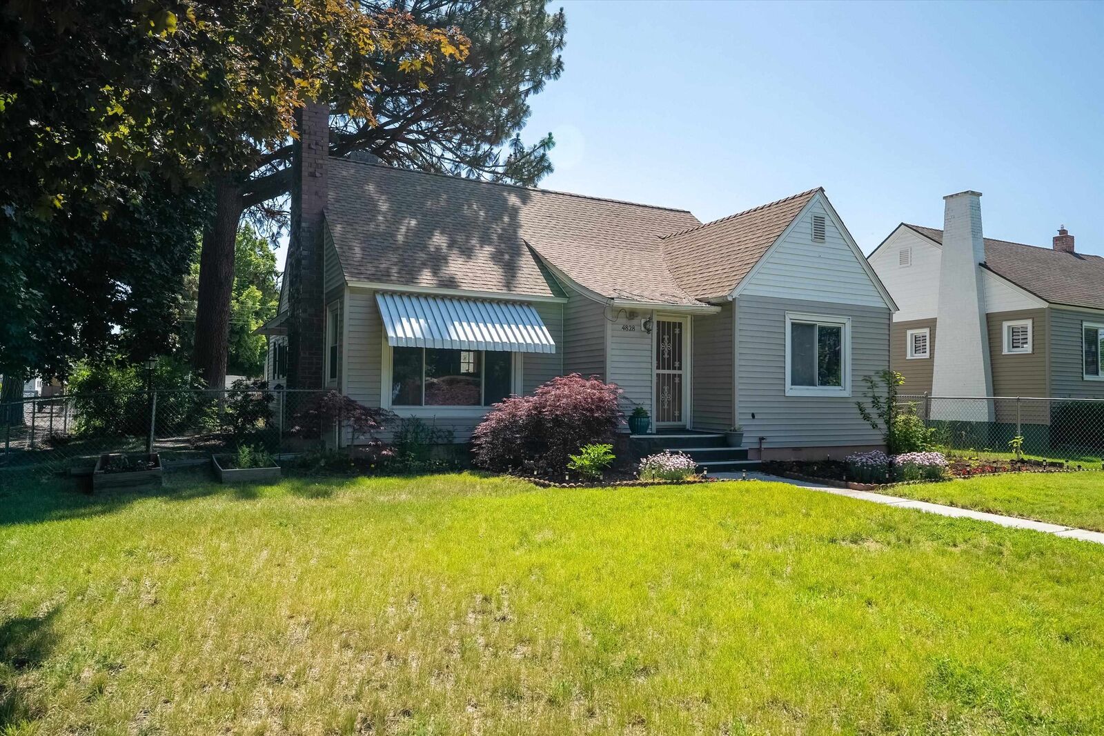 Property Photo:  4828 N Wall St  WA 99205 