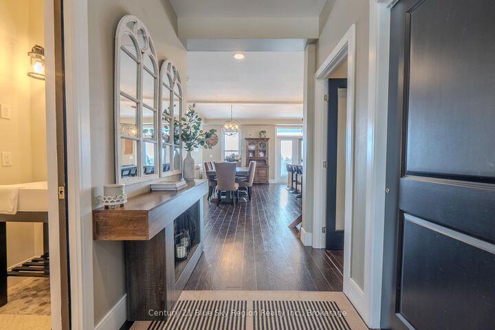 Property Photo:  723 McLaren Street  ON P1B 3M1 