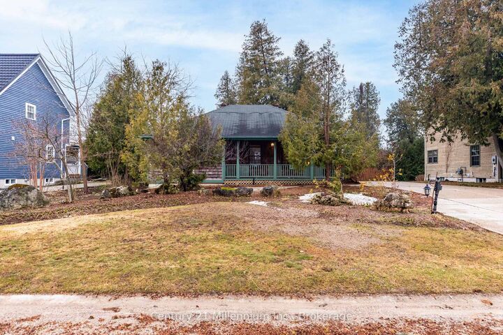 Photo de la propriété:  203 Summerhill Road  ON N0H 2L0 