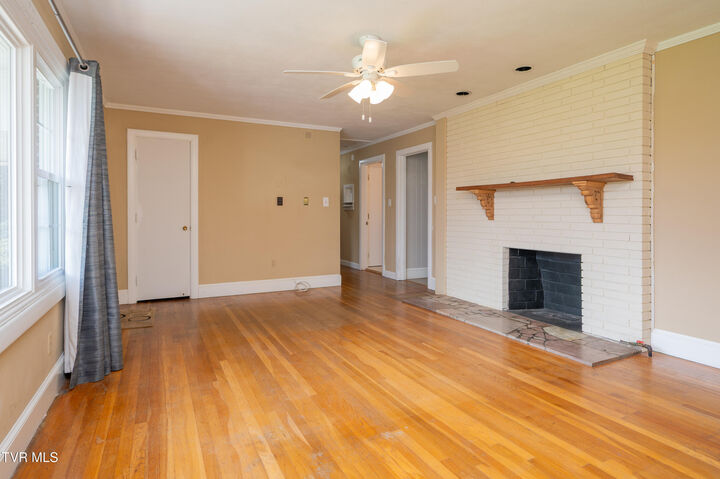 Property Photo: 2000 Lee Highway VA 24201