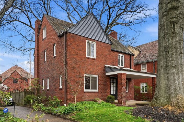 Property Photo:  130 Yorkshire Dr  PA 15208 