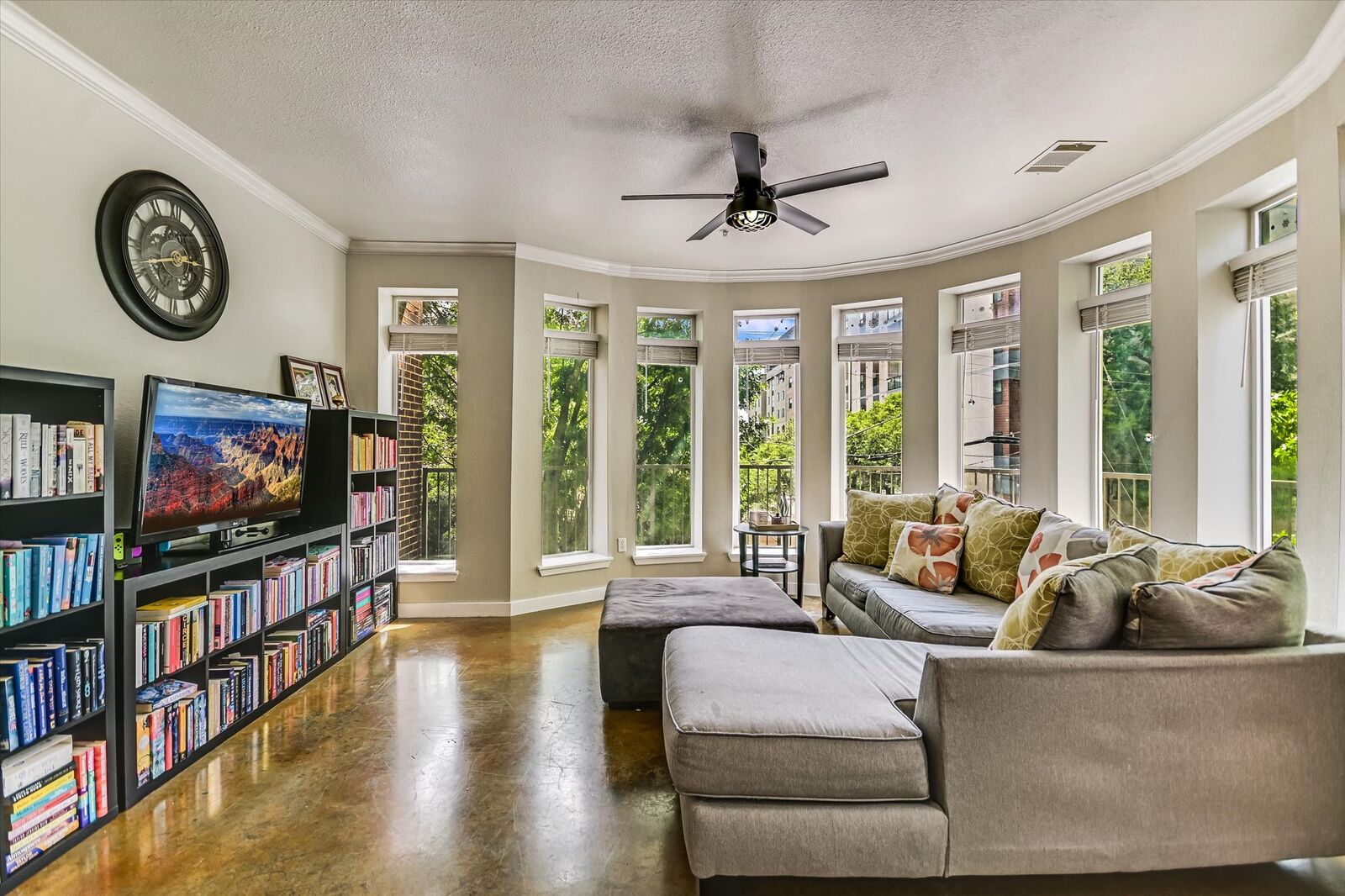 Property Photo:  910 W 25th Street 206  TX 78705 