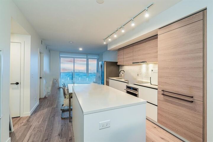 Property Photo: 13428 105 Avenue 906 BC V3T 0S6