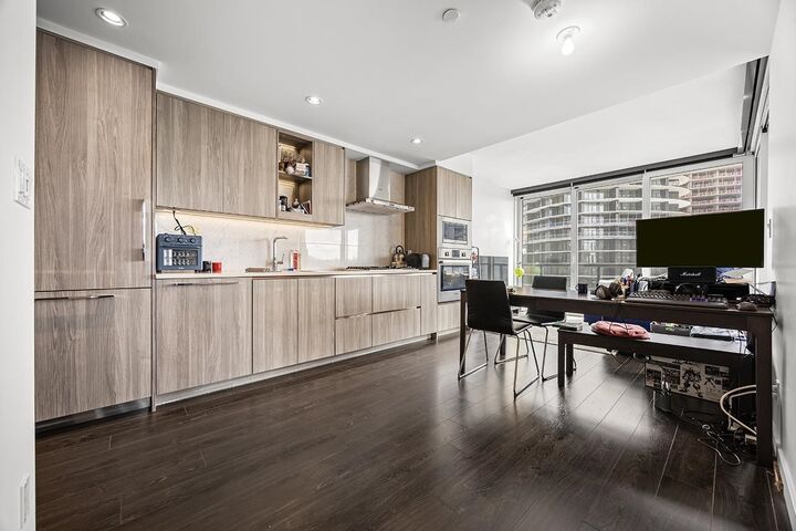 Property Photo:  4730 Lougheed Highway 602  BC V5C 0M9 