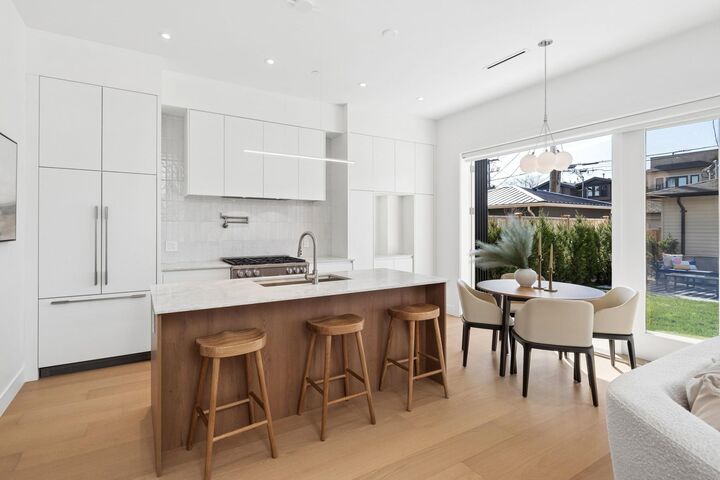 Property Photo: 3648 W 20th Avenue 2 BC V6S 1E8