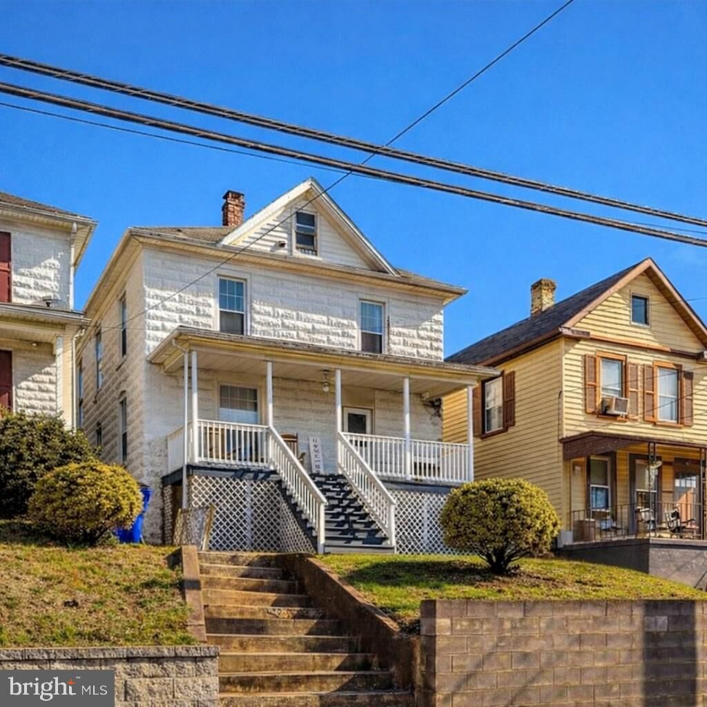 Property Photo:  517 W Potomac Street  MD 21716 
