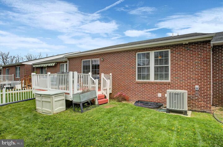 Property Photo: 7 Eckstine Court MD 21783