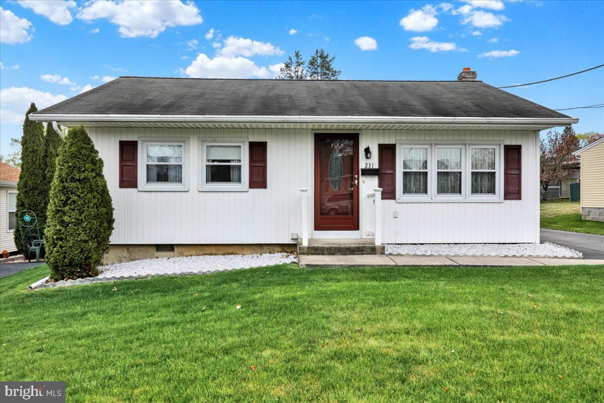 Property Photo:  231 Beckley Street  PA 19565 