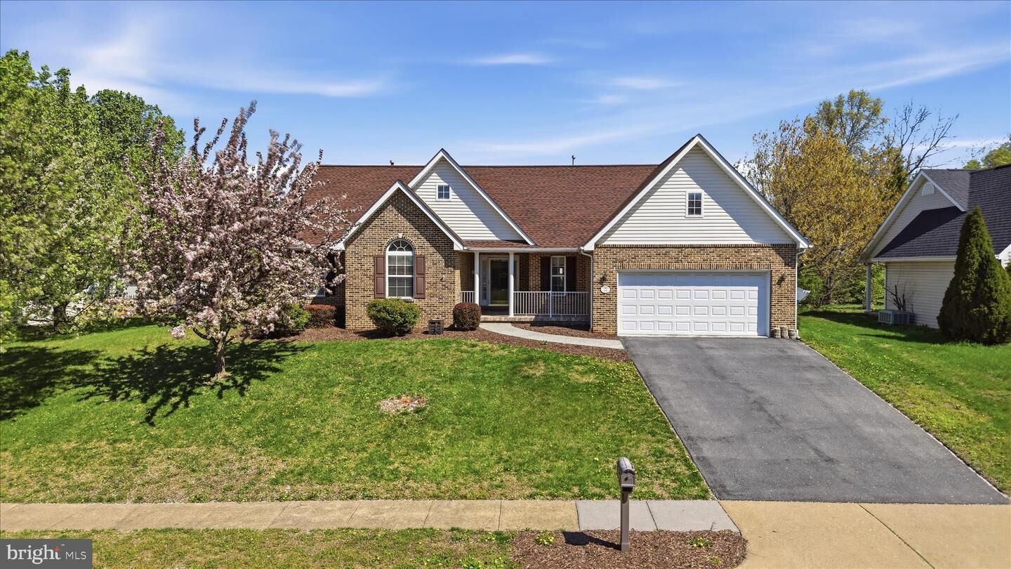 Property Photo: 231 Bentley Avenue VA 22602