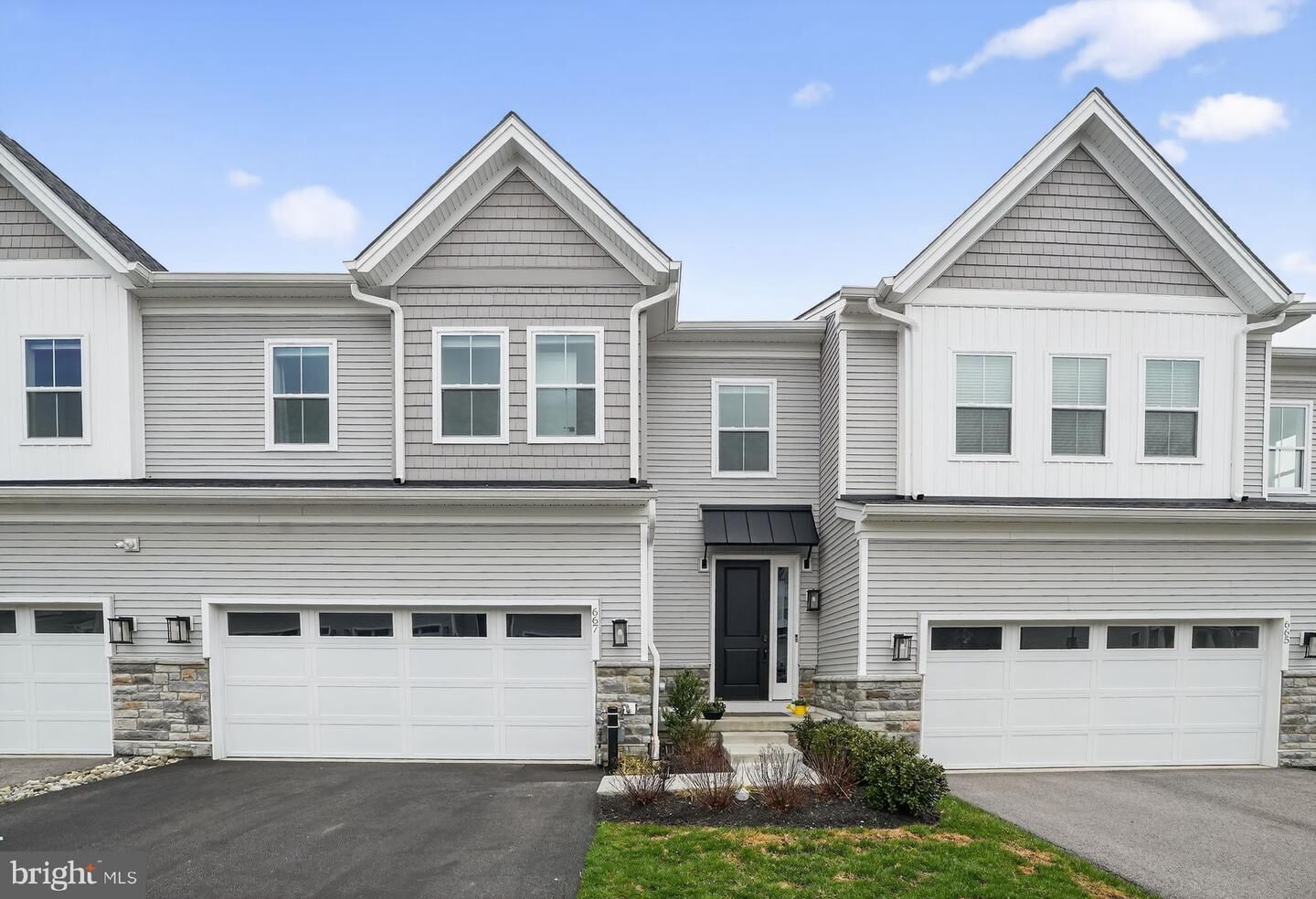 Property Photo:  667 Levering Street  PA 19422 