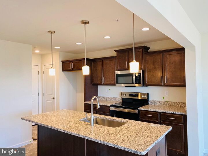 Property Photo: 1009 Blackstone Run 110 PA 17015