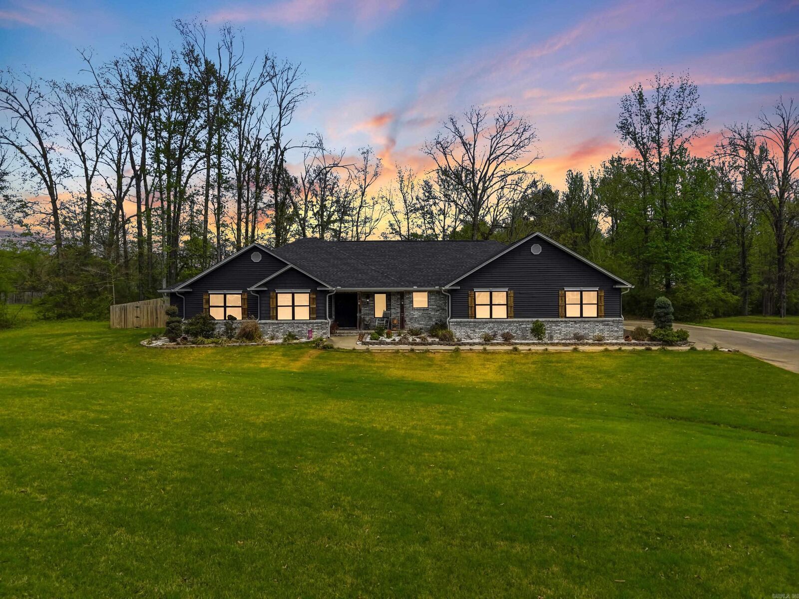 Property Photo:  4401 Wagon Trace Cv  AR 71602 