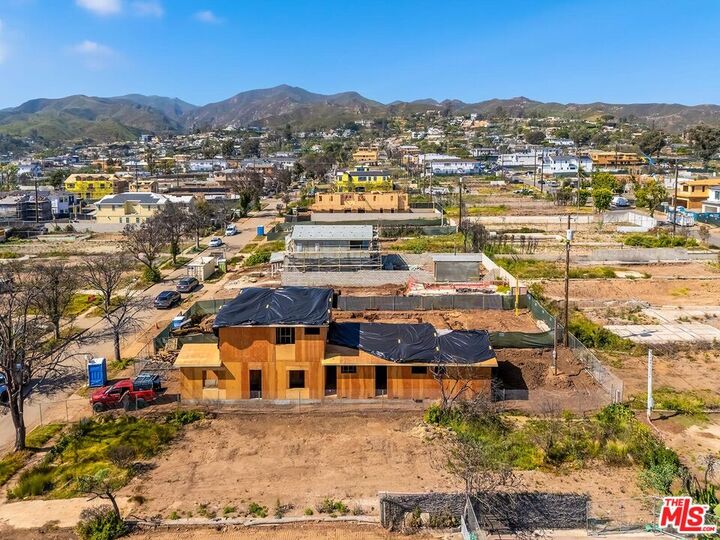 Property Photo: 914 Fiske St CA 90272