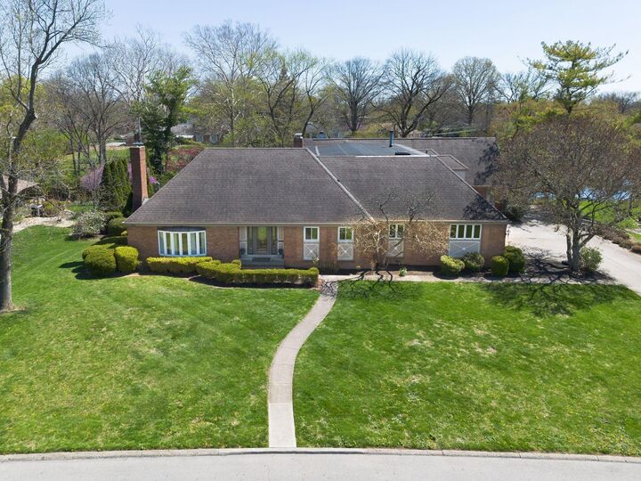 Property Photo:  2433 Brookwood Road  OH 43209 