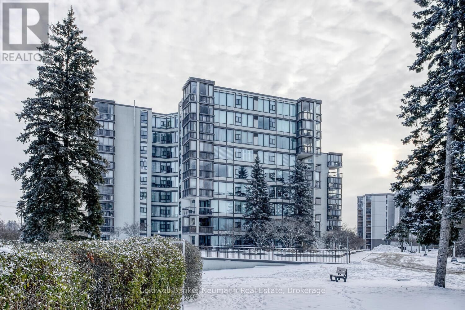 Photo de la propriété:  23 Woodlawn Road East 205  ON N1H 7G6 