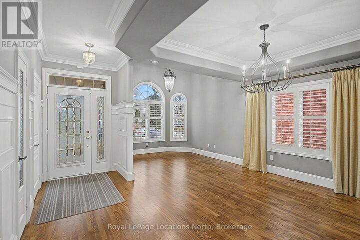 Photo de la propriété:  727 Madeline Heights North  ON L3X 2J6 