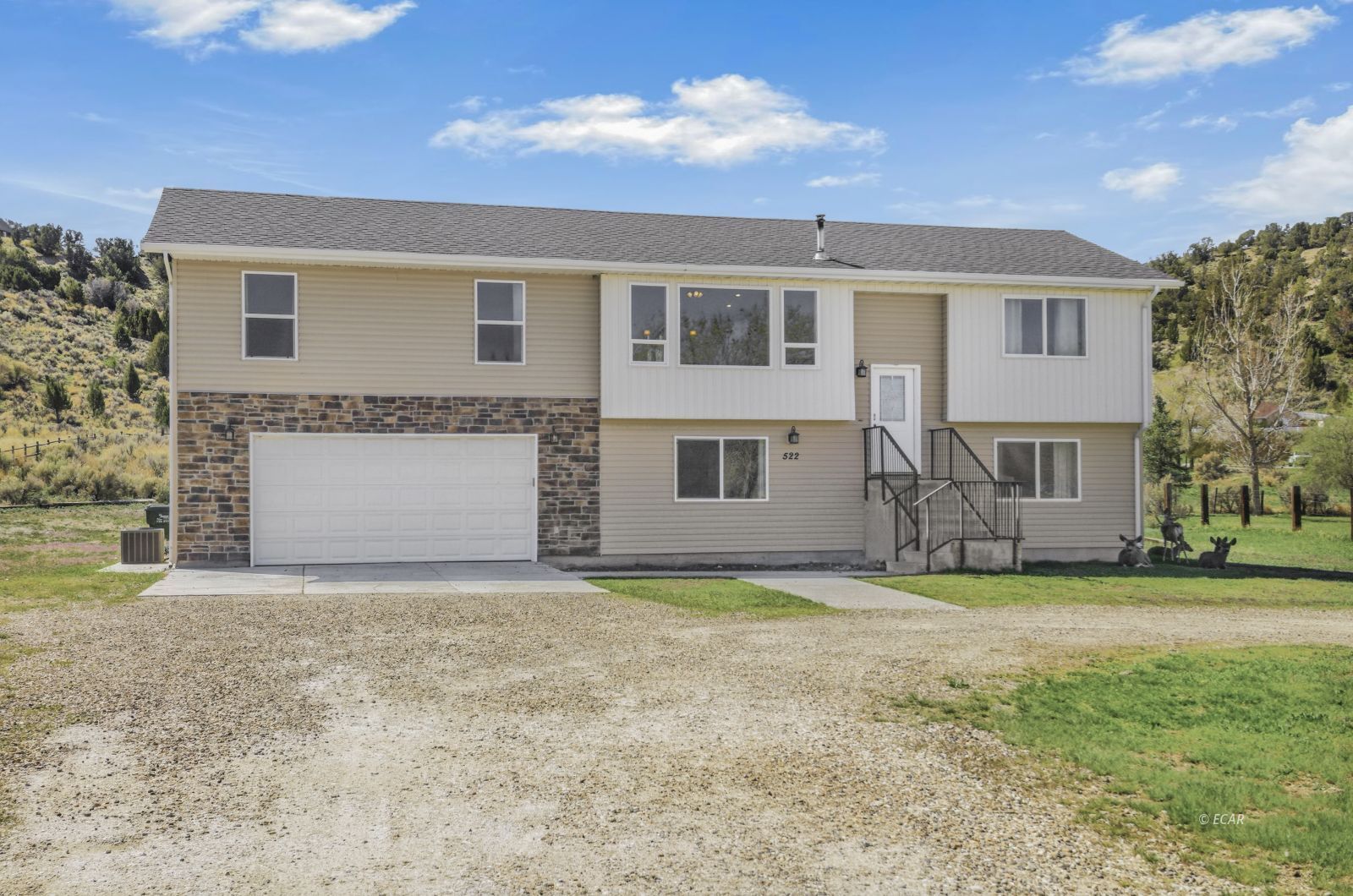 Property Photo: 522 Croydon Drive NV 89815