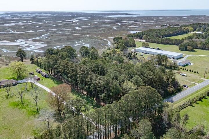 Property Photo:  605 Bradfords Neck Rd  VA 23423 