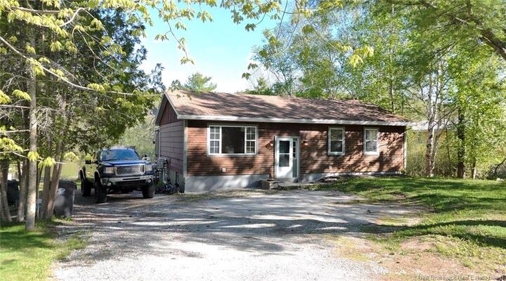 55 Randall Drive — photo 1