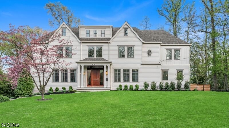 Property Photo: 909 Wyandotte Trl NJ 07090