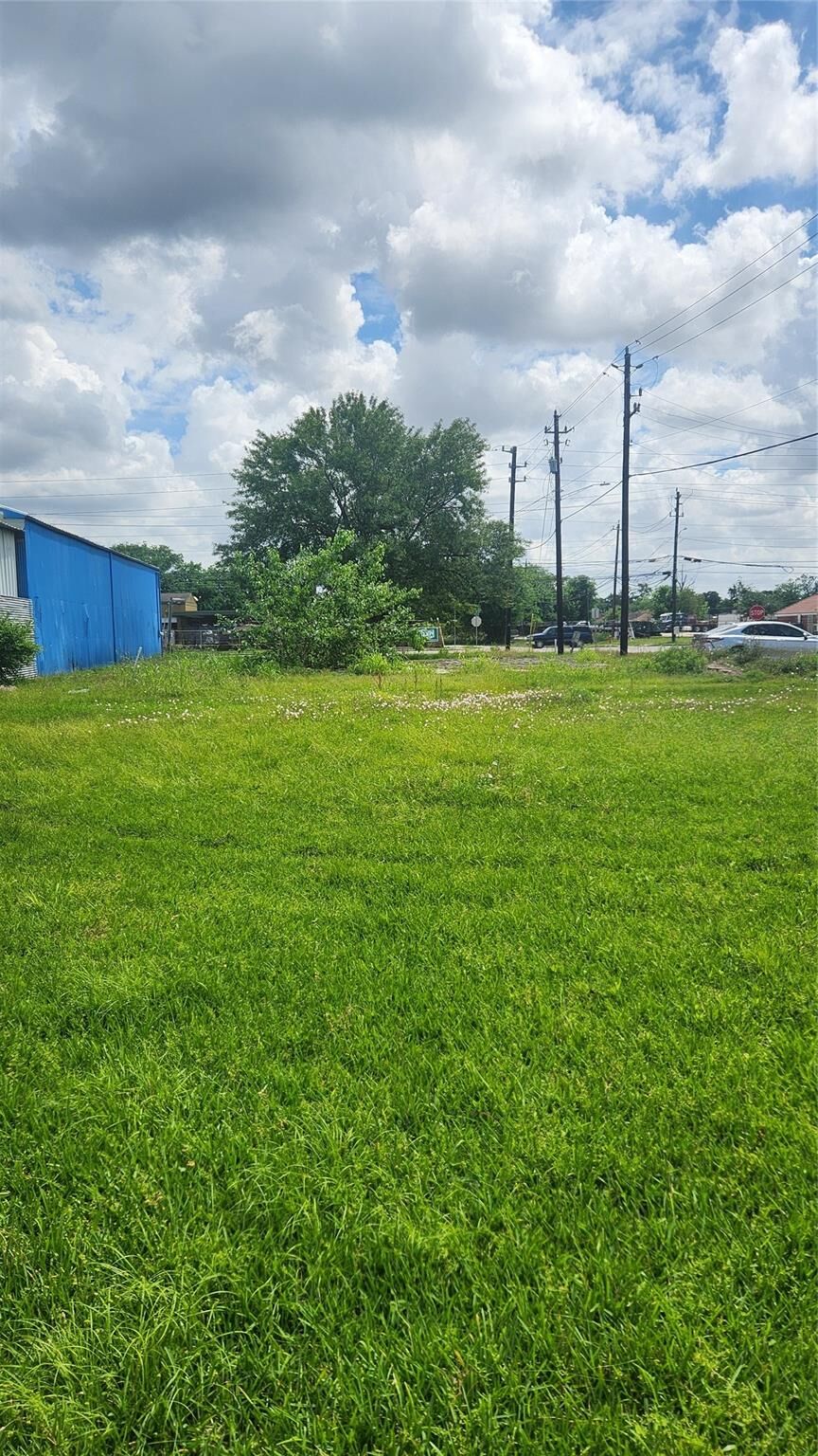 Property Photo:  8725 Talton Street  TX 77028 