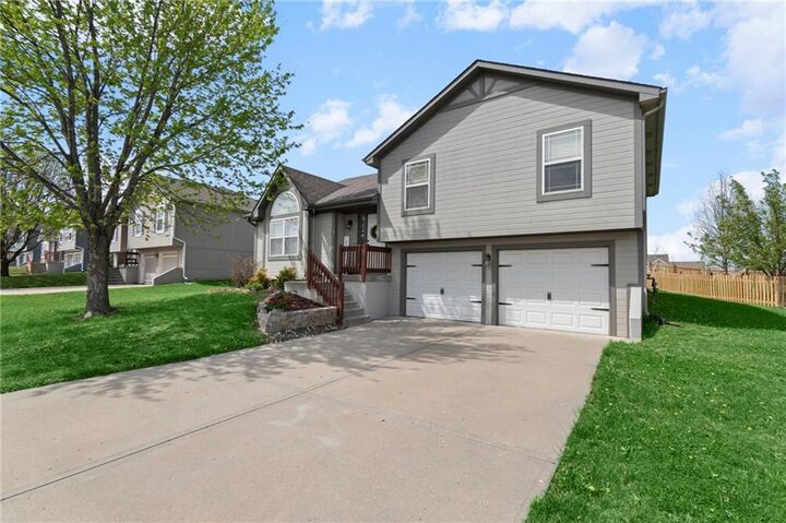 Property Photo: 8316 NE 105th Street MO 64157