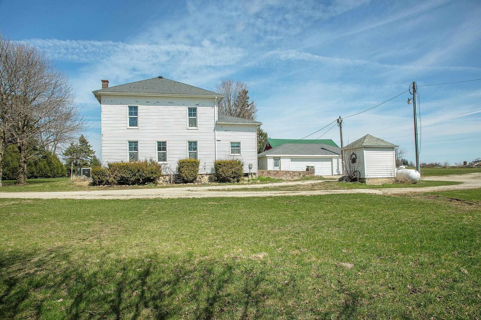 Property Photo:  2331 Midway Avenue  IA 50622 