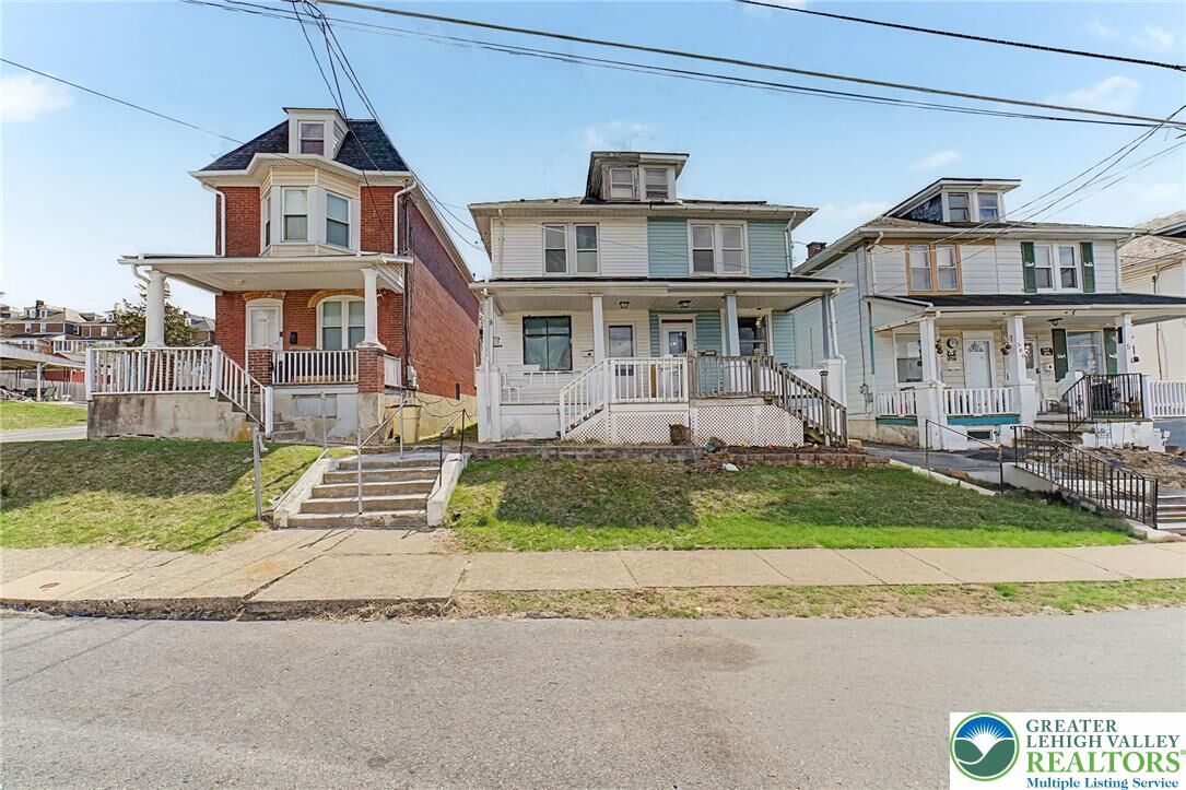 Property Photo:  504 W Grant Street  PA 18042 