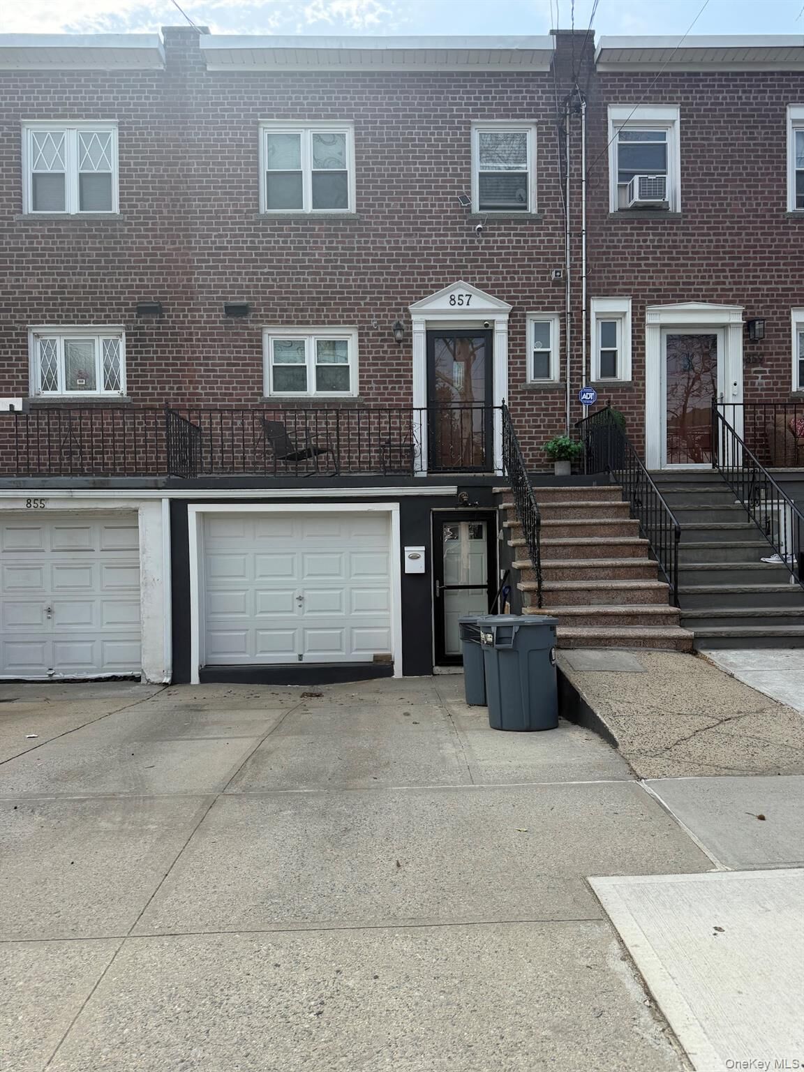 Property Photo: 857 Vincent Avenue NY 10465