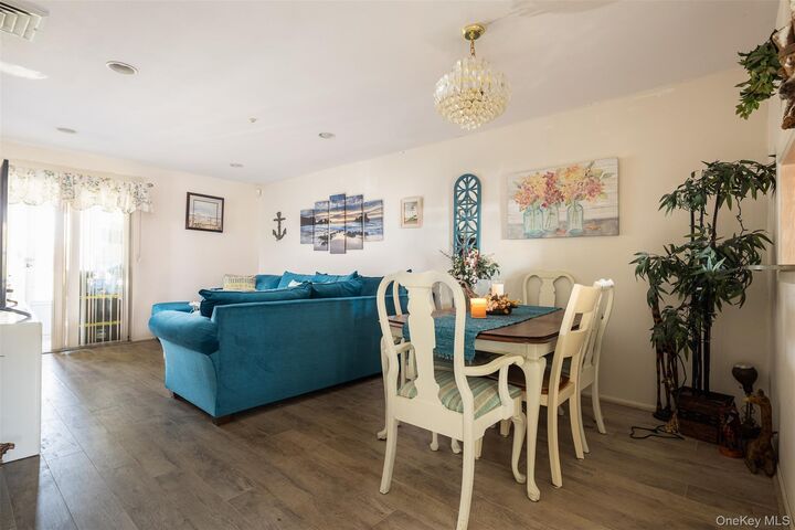 Property Photo:  7 Cobblestone Way  NY 11766 