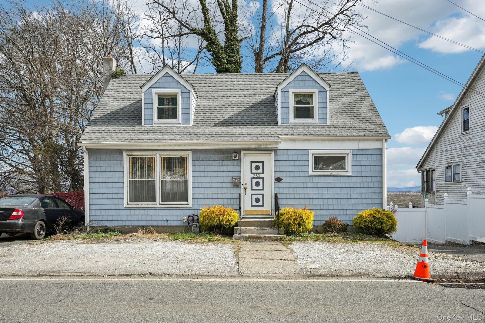 Property Photo:  250 Westside Avenue  NY 10927 