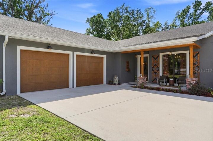 Property Photo:  6422 Forestwood Drive W  FL 33811 