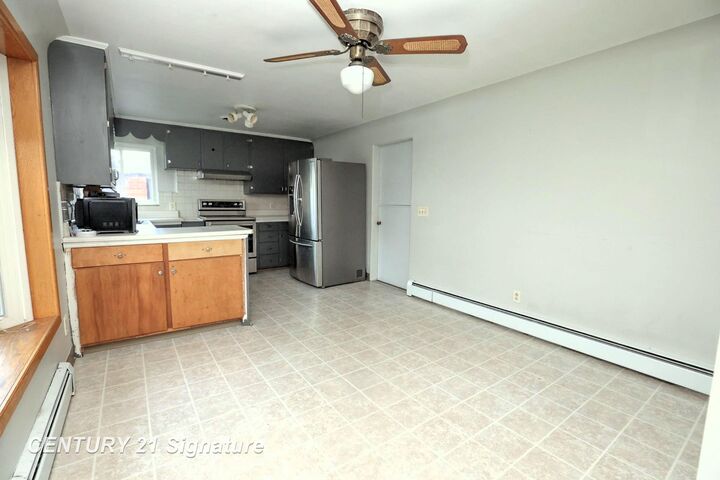 Property Photo:  103 Lincoln Drive  MI 48706 