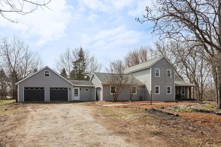 Property Photo: N87w36989 Mapleton Rd WI 53066