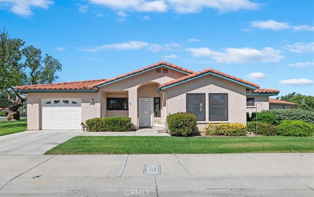 Property Photo:  1071 Claire  CA 92545 