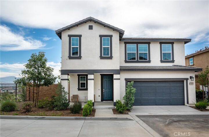 Property Photo:  2435 Gunner Ridge Way  CA 92377 