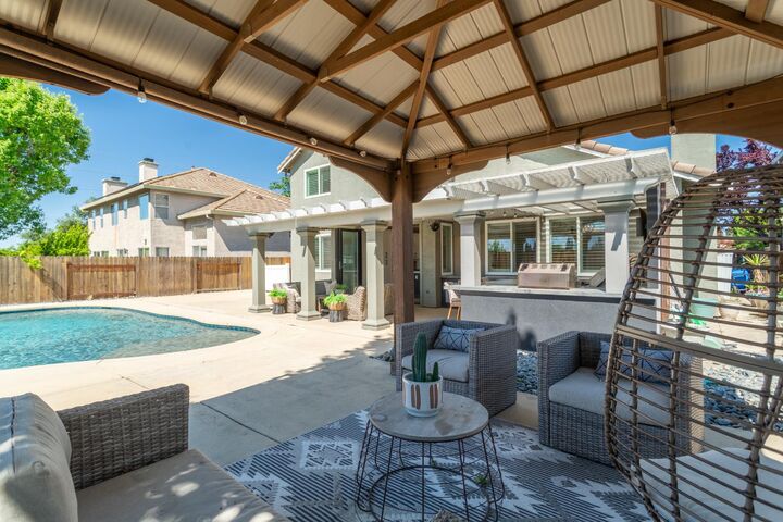 Property Photo:  1101 Danielle Drive  CA 95747 