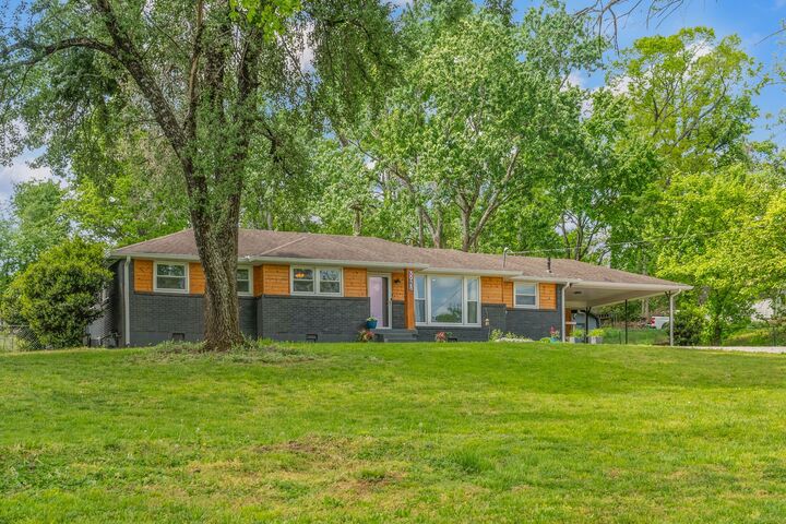 Property Photo:  3928 Stilton Dr  TN 37207 