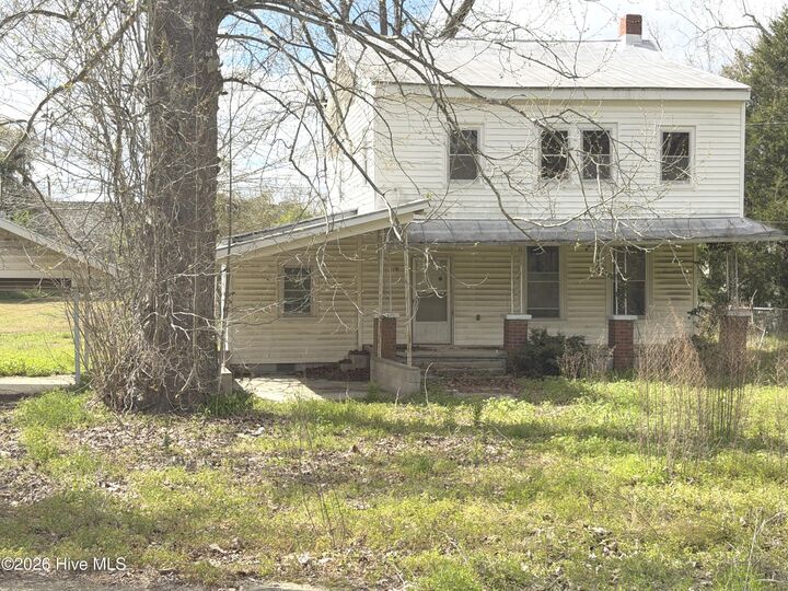 Property Photo:  110 Hudson Street  NC 28573 