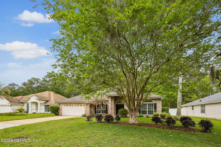 Property Photo:  213 Springwood Lane  FL 32259 