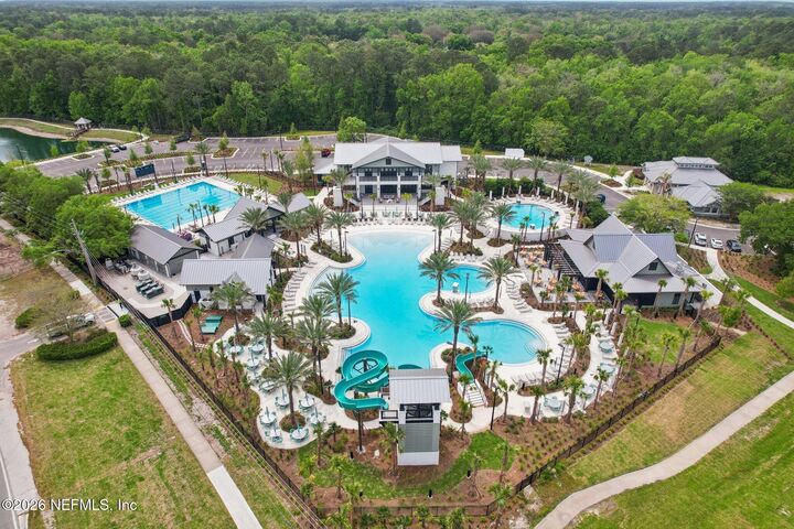 Property Photo:  725 Piney Place  FL 32259 