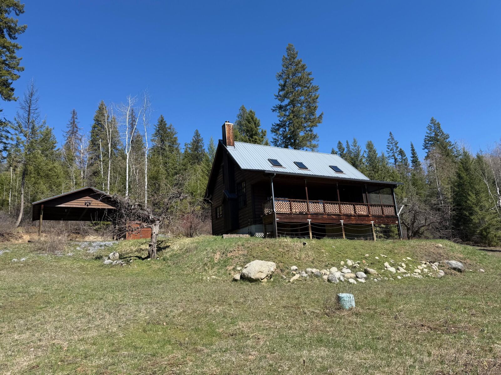 Property Photo: 4748 N Highway 25 Hwy N WA 99157